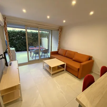 Santa Lucia - Appt 4 Pers Avec Exterieur 2 Mn Appartement Saint-Raphaël