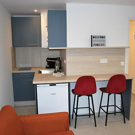 Santa Lucia - Appt 4 Pers Avec Exterieur 2 Mn Appartement Saint-Raphaël