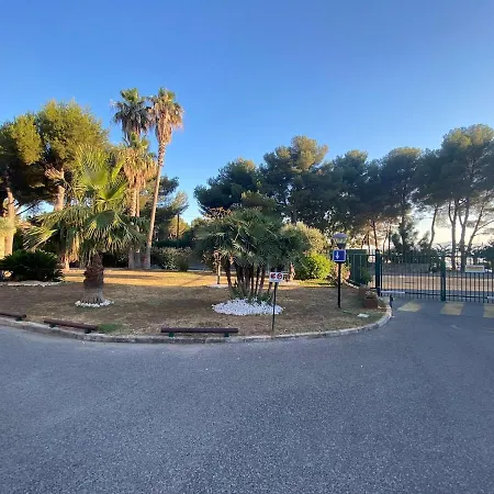 T2 Climatisé Avec Terrasse, Port Santa Lucia à 2 Min *