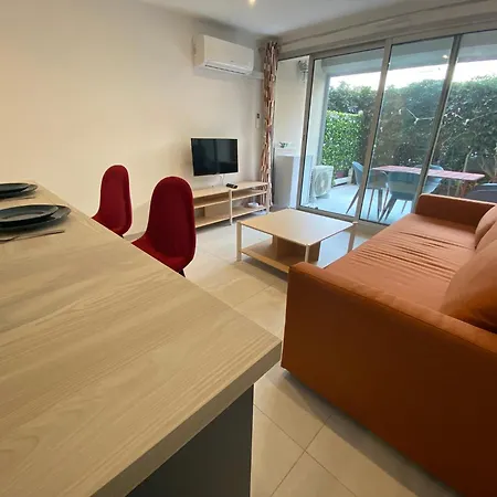 Apartamento T2 Climatisé Avec Terrasse, Port Santa Lucia à 2 Min Saint-Raphaël