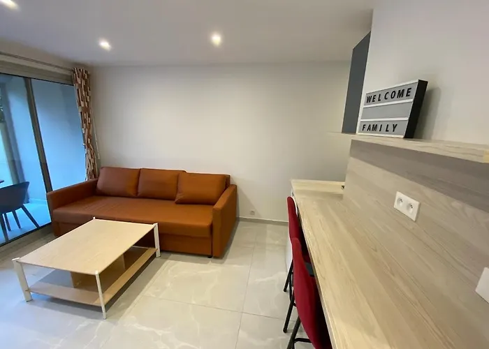 Appartement Santa Lucia - Appt 4 Pers Avec Exterieur 2 Mn Saint-Raphaël